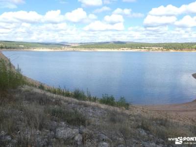Clunia Sulpicia y Sendero de los Arabuzos: Patrimonio Romano; viaje senderismo fotos de la sierra de